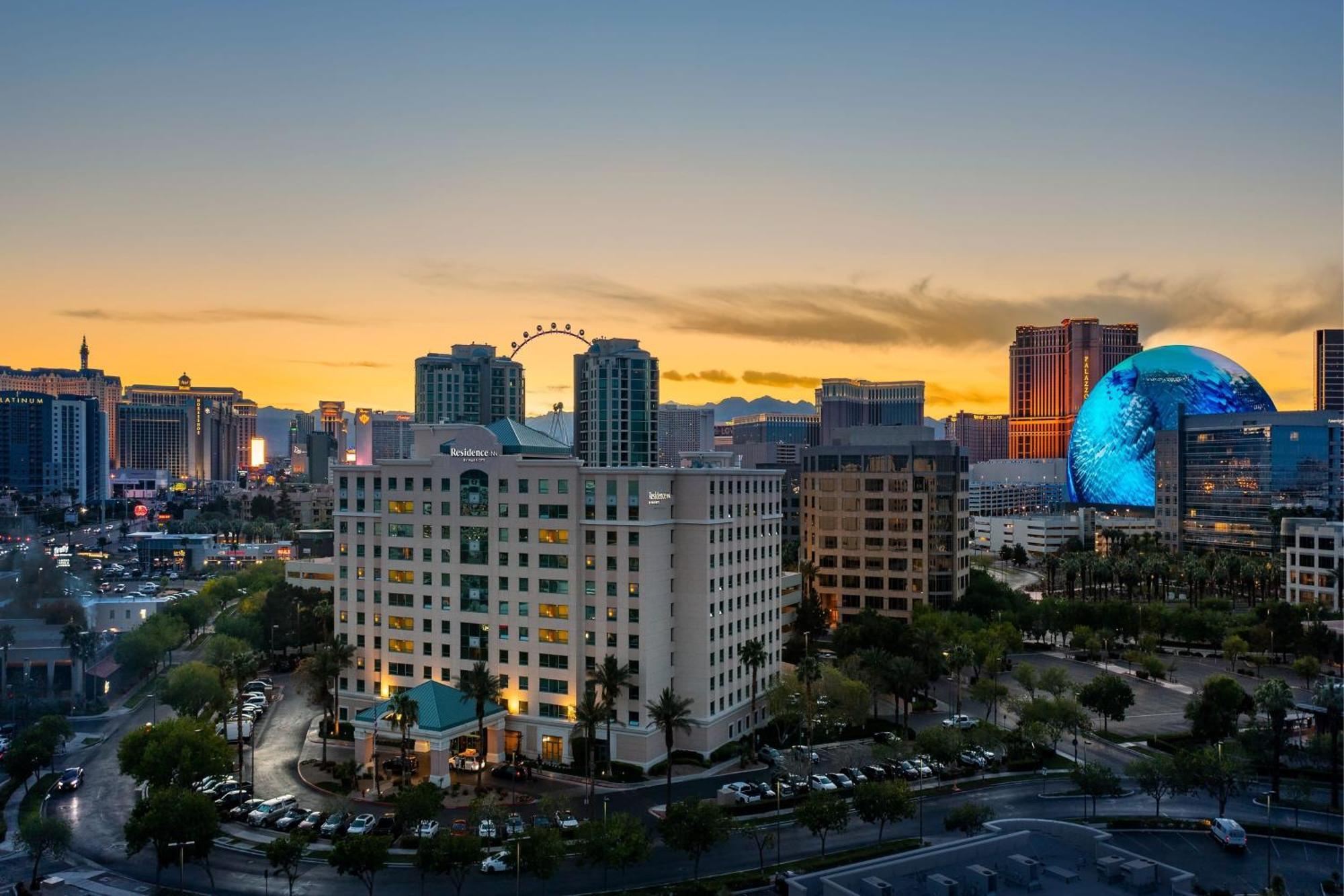 Residence Inn By Marriott Las Vegas Hughes Center Экстерьер фото