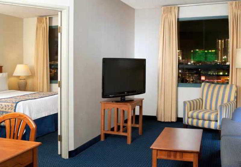 Residence Inn By Marriott Las Vegas Hughes Center Экстерьер фото